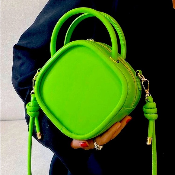 Lime Green Minimalist purse - Picture 1 of 4